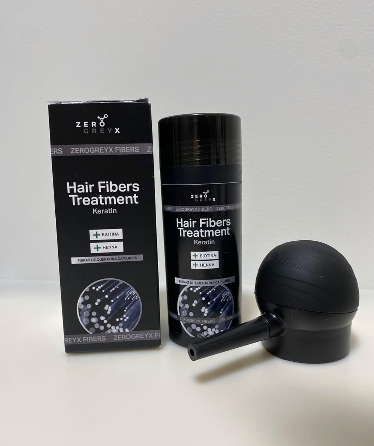 Fibras capilares con Queratina, Biotina y Henna. Keratin Fibers. Fibras capilares con aplicador 6 tonalidades de rubio, castaño, gris y negro. Fibras capilares aplicador 12 gramos. LIGHT BLONDE